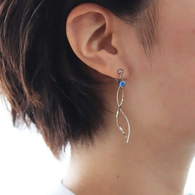ブルージルコニア ピアス 軟骨ピアス 18g 16g 全8色 スリーポイント ジルコニアピアス