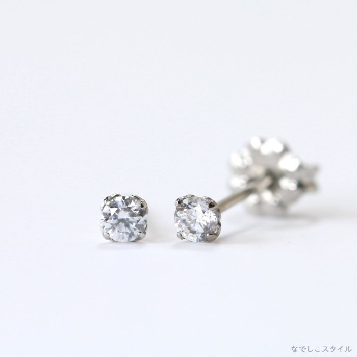 ゴールド ラウンド型 ジルコニア ピアス (7mm) | 7 rings