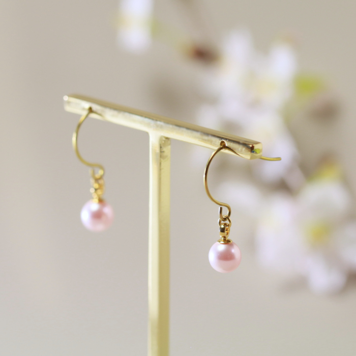 桜色グラスパール6ｍｍ（フック）ニュアンス写真