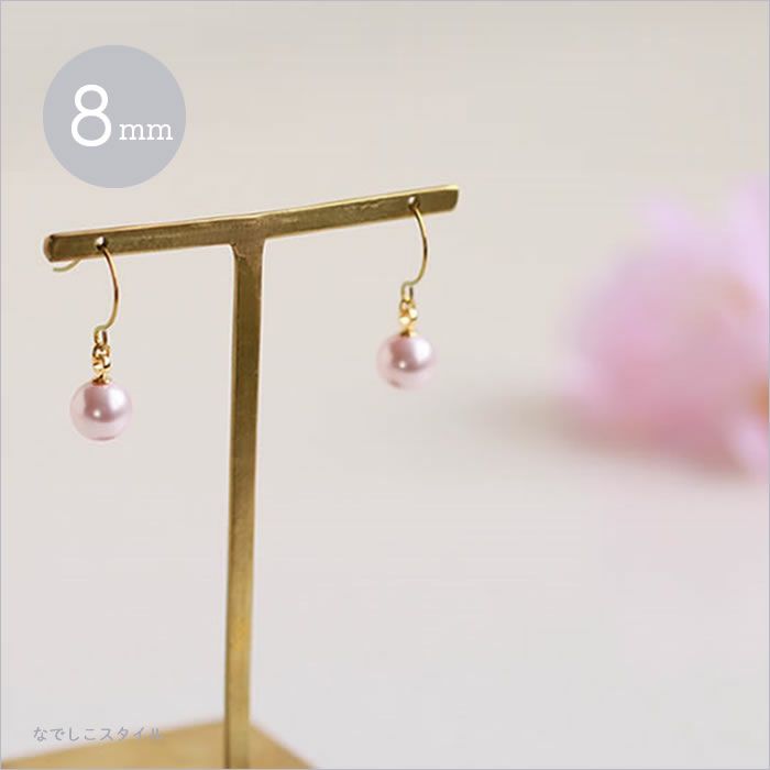 桜パール8ｍｍスタッドピアスと桜の春を思わせる雰囲気画像