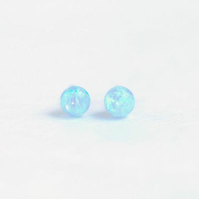 純チタン使用の、「京都オパール/如月の色がわかる正面写真