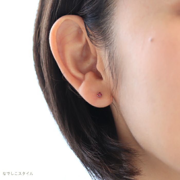 【片耳販売】一粒ジルコニア「カルテット/ルビー」２.５mm