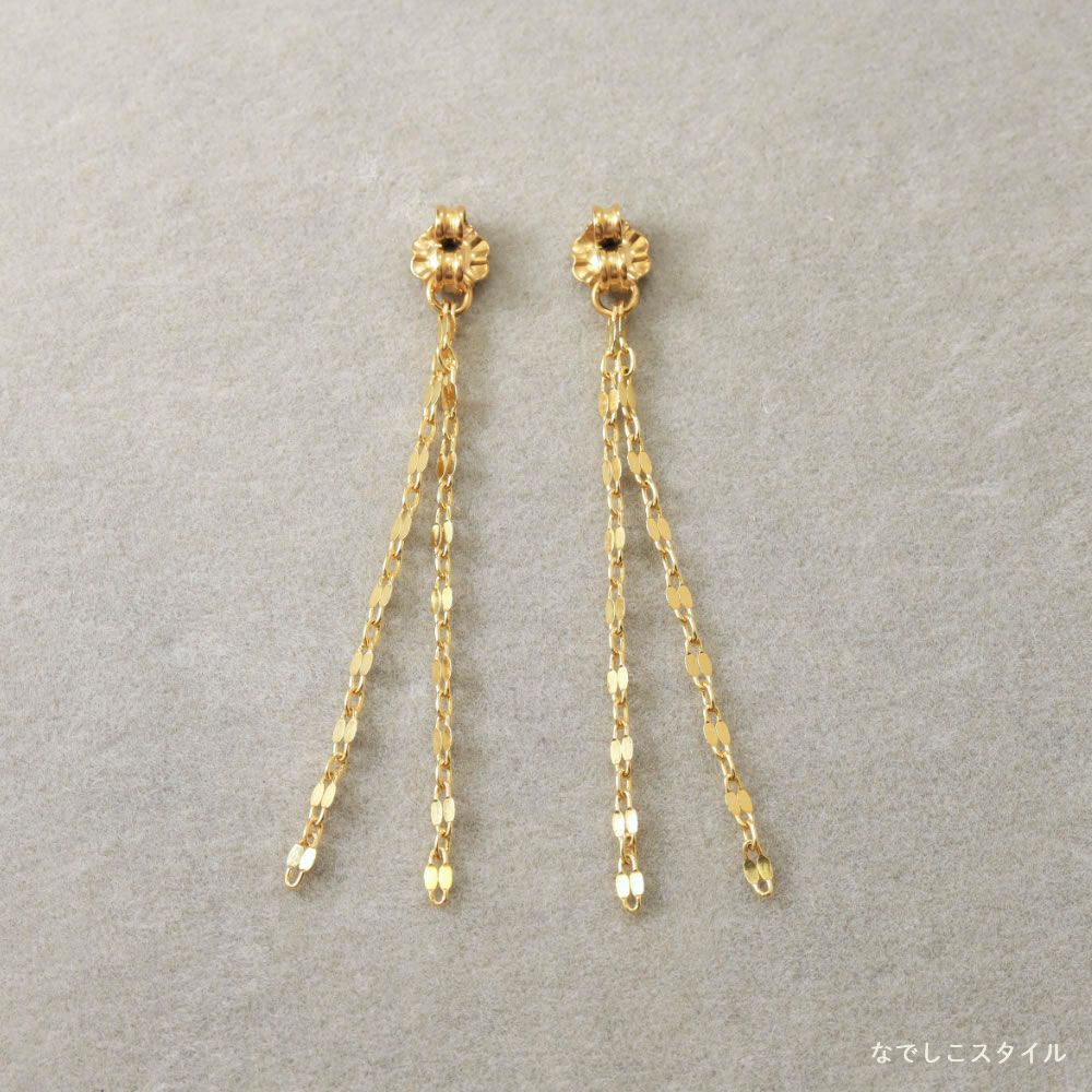 セカンドピアスのキャッチに着けられるフリンジチェーンバックキャッチのゴールドカラーのを正面から見たイメージの画像