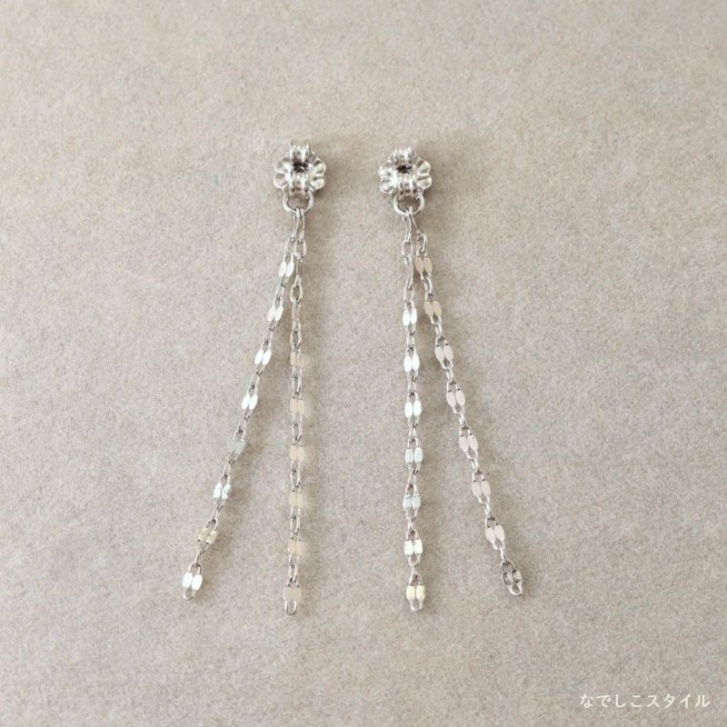 セカンドピアスのキャッチに着けられるフリンジチェーンバックキャッチのプラチナカラーを正面から見たイメージの画像